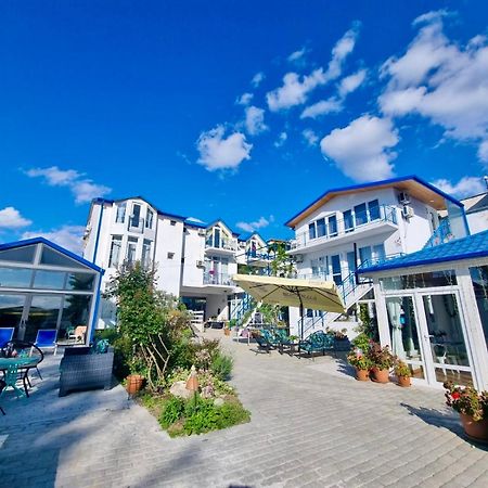 Laguna Beach Club Bazaleti Lake Dushet'i ภายนอก รูปภาพ